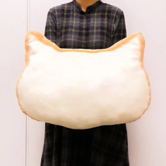 Toreba Exclusive - Cat Shaped Bread Cushion - Picture 5 of 8